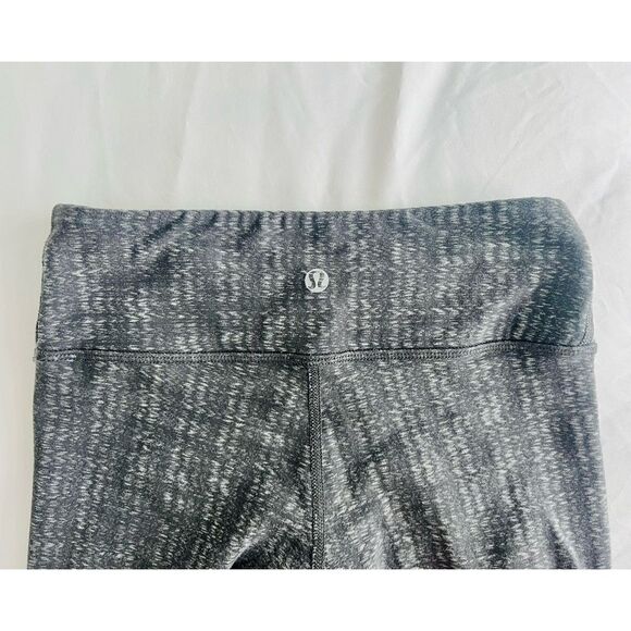 LULULEMON ATHLETICA Wunder Under Crop Ziggy Wee October Angle Wing SIZE 4 - Picture 4 of 7